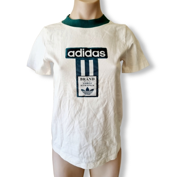 adidas Originals shortsleeve T-Shirt with Vintage Logo in off-white + green - Picture 6 of 11